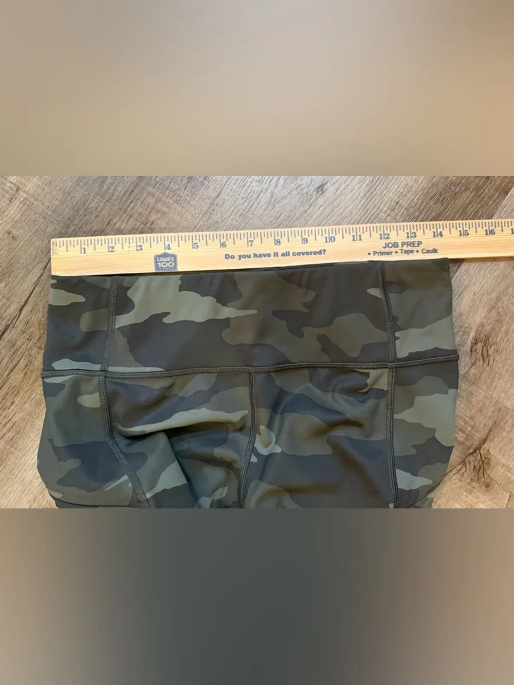 Athleta Camo Contender 7/8 Tight Leggings  in Olive and Black Size Medium